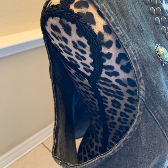 DG2 dark grey brass studded Women Vest. Size - Size XL. Pin came with vest. - Picture 4 of 6